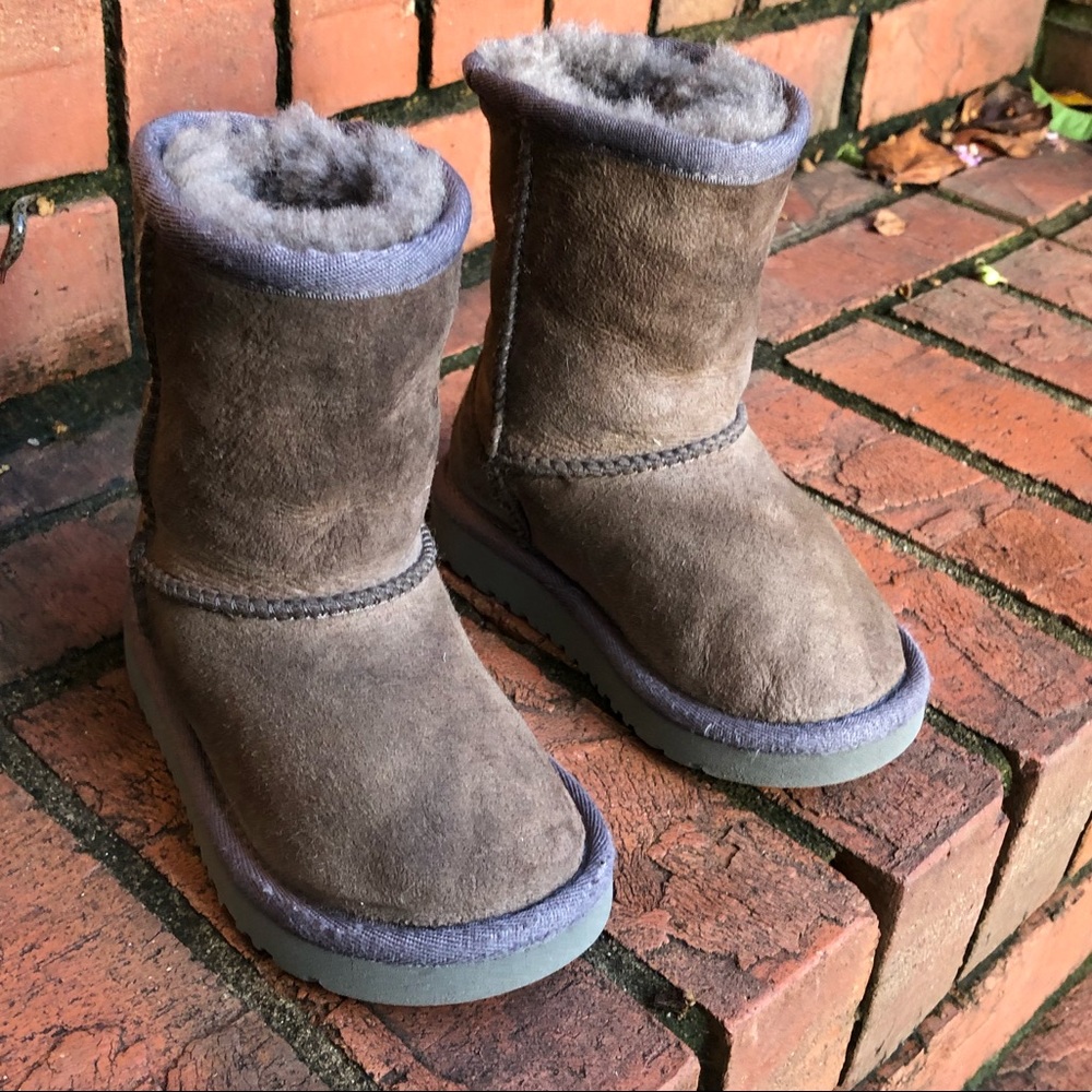 UGG Toddler size 7 Brown Boots